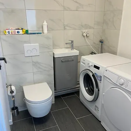 Agreable Sur Apartment Elancourt